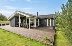 Nice Home In Ejstrupholm With Sauna